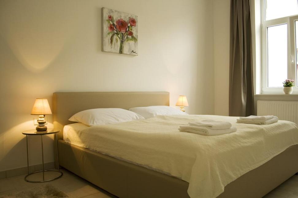 Flowers Premium Apartments & Rooms Zagreb Luaran gambar